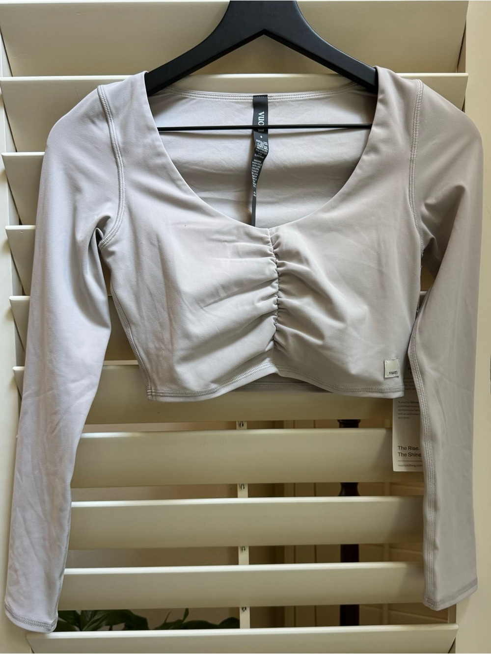 lululemon athletica Cropped Ruched Tee in Light Taupe